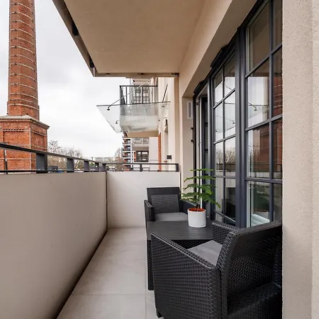 Manufaktura - Parking & Balcony - By Rentujemy