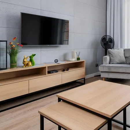 Manufaktura - Parking & Balcony - By Rentujemy *