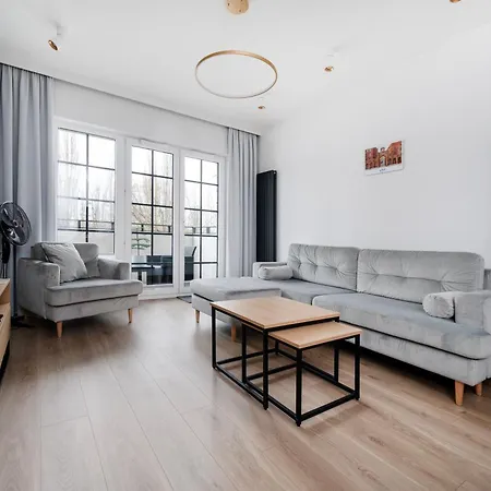 Manufaktura - Parking & Balcony - By Rentujemy * Lodz