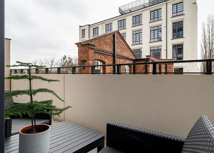 Manufaktura - Parking & Balcony - By Rentujemy Lägenhet Łódź