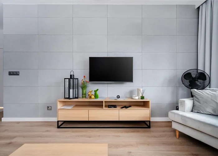 Manufaktura - Parking & Balcony - By Rentujemy