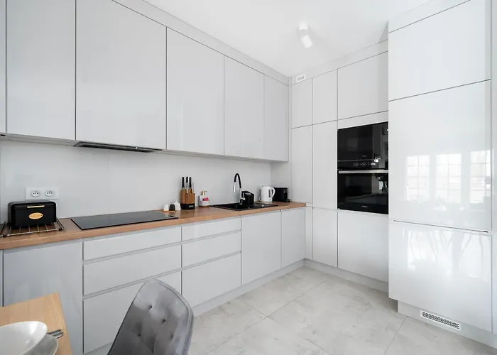 Lägenhet Manufaktura - Parking & Balcony - By Rentujemy *