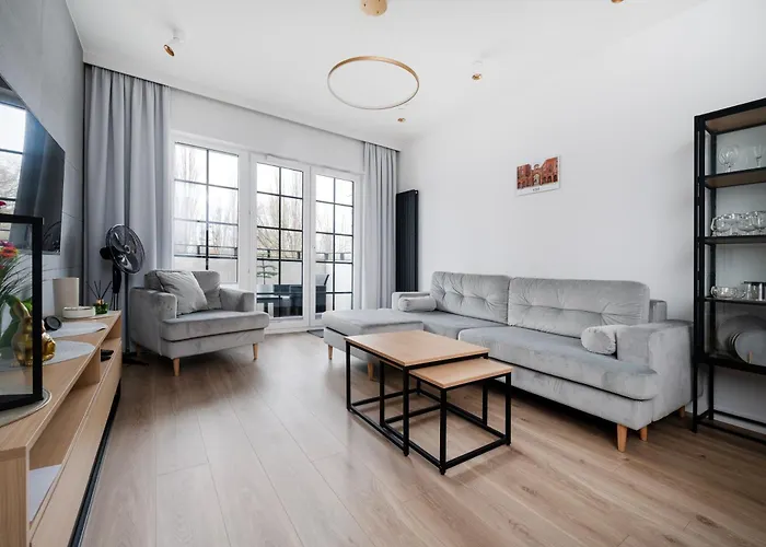 Manufaktura - Parking & Balcony - By Rentujemy * Łódź